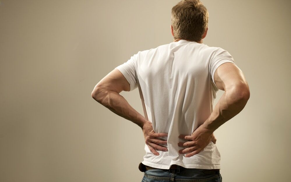 back pain with osteochondrosis